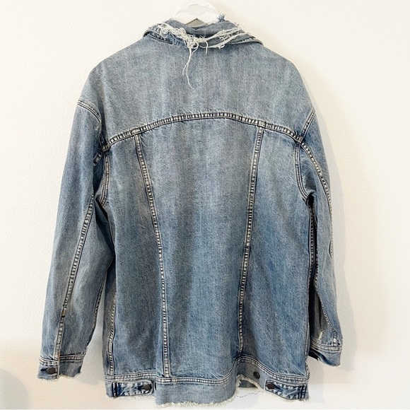 Free People Distressed Long Denim Jean Jacket Size Medium M - Picture 8 of 8